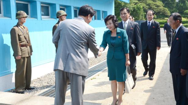 Eine nordkoreanische Delegation trifft sich an der Demilitarisierten Zone (DMZ).