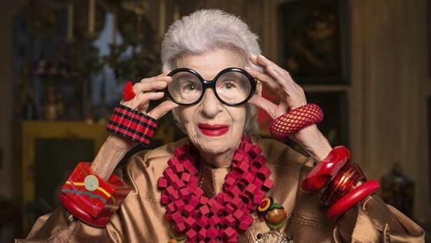 Iris Apfel Das 95 Jahre Alte Covergirl Kurier At