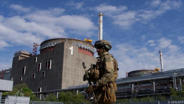 Russischer Soldat beim Kernkraftwerk Saporischschja