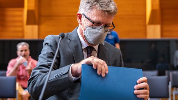 Schuldspruch für Oberstaatsanwalt Fuchs: 72.000 Euro Strafe