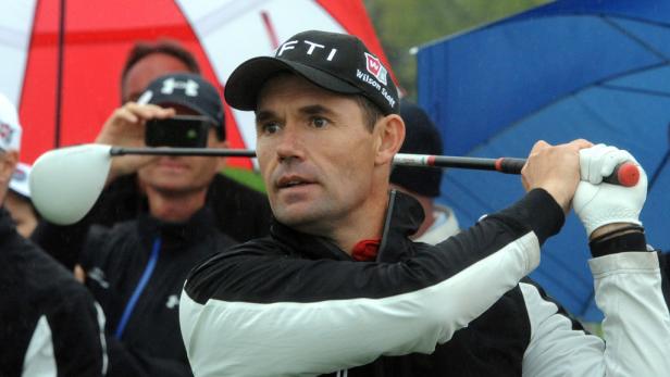 Video: Profis und Promis am Golfplatz