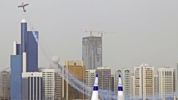 Arch in Abu Dhabi Quali-Vierter