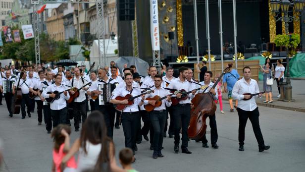 Österreich mischt beim Tamburizza Festival in Novi Sad mit