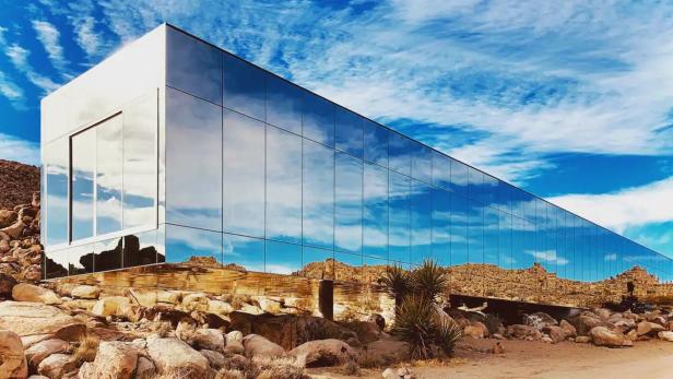 "Invisible House": Unsichtbar sein hat einen (Miet-)Preis