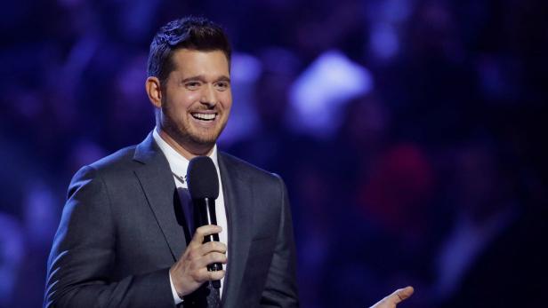FILE PHOTO: Show host Michael Buble speaks on stage at the 2018 Juno Awards in Vancouver Michael Bublé