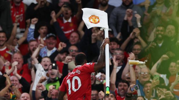Aus Protest wurde eine Party: Manchester United schlägt Liverpool