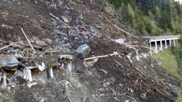 A mudslide covering the Felbertauern road near the village of Matrei in eastern Tyrol is seen May 14, 2013, in this handout provided by Land Tirol Landesgeologie. The huge rock and mudslide has completely destroyed the avalanche gallery on the street in eastern Tyrol, Austrian media reported. Land Tirol Landesgeologie/Handout via Reuters (AUSTRIA - Tags: DISASTER) ATTENTION EDITORS  THIS IMAGE WAS PROVIDED BY A THIRD PARTY. FOR EDITORIAL USE ONLY. NOT FOR SALE FOR MARKETING OR ADVERTISING CAMPAIGNS. THIS PICTURE WAS PROCESSED BY REUTERS TO ENHANCE QUALITY. AN UNPROCESSED VERSION WILL BE PROVIDED SEPARATELY