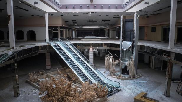 Dead Mall, 1975 erbaut  2008 geschlossen, Ohio, USA