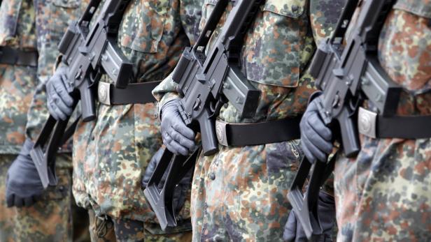 Vor fünf Jahren hat die Regierung die Wehrpflicht ausgesetzt – jetzt, da das Sicherheitsgefühl der Deutschen leidet, könnte sie zurückkehren
