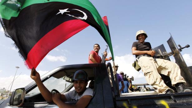 Gaddafi angeblich geflüchtet