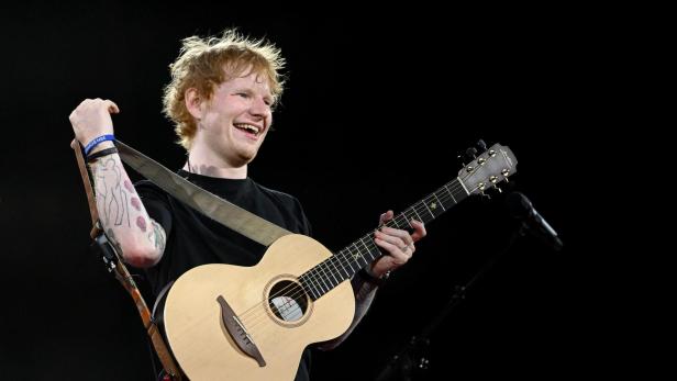 "Frequency x-tended": Auftakt mit Ed Sheeran