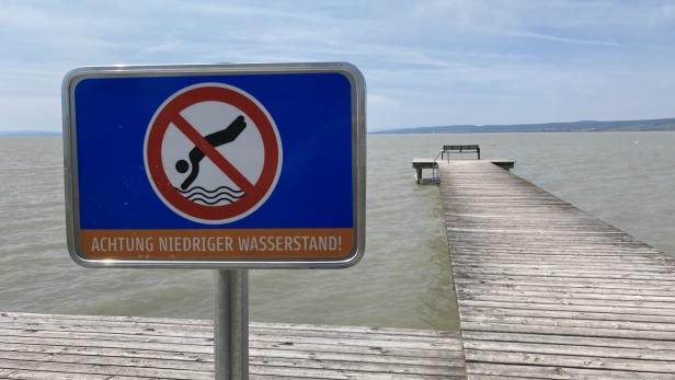 Neusiedler See, Weiden am See, Warnschilder