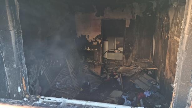 Brand in St. Pölten: 13 Bewohner von der Feuerwehr gerettet