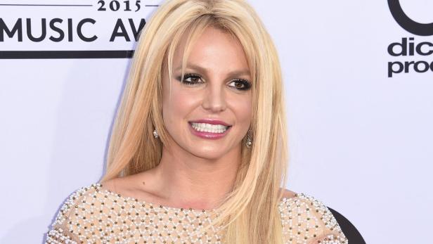 Britney Spears wäre auf Hawaii beinahe ertrunken.