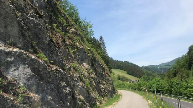 Brüchige Kefermauer am Ybbstalradweg wird saniert und der Radweg auf 500 Meter gesperrt