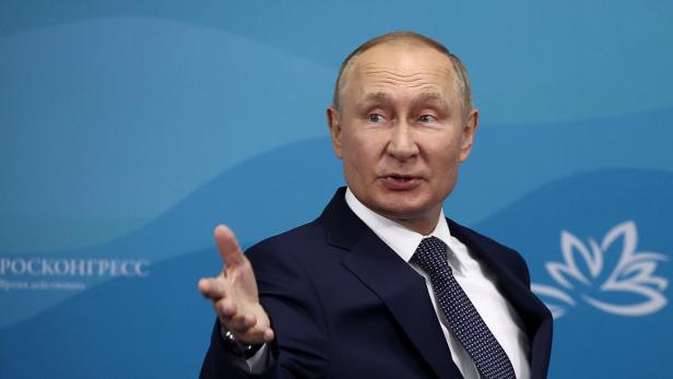 Vladimir Putin attends the Eastern Economic Forum in Vladivostok