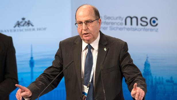 Moshe Yaalon, Verteidigungsminister in Israel