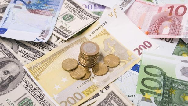 Börse aktuell: Euro am Freitag nach historischem EZB-Schritt über Dollarparität