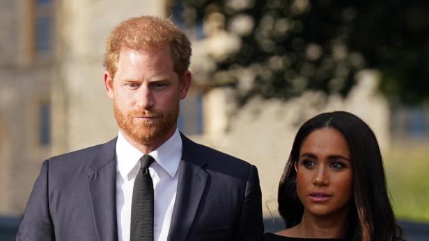 Prinz Harry über Queen: "Wir wissen, dass du und Opa jetzt in Frieden vereint seid"