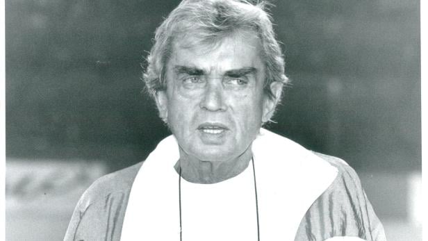 Ein Portrait von Ernst Happel im Jahr 1989