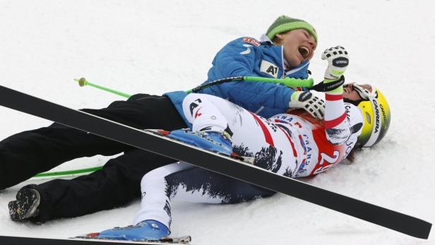 &quot;Unbeschreiblich, ich kann es noch nicht glauben&quot;, sagte Andrea Fischbacher nach ihrer Siegesfahrt. Zuletzt vor fünf Jahren kletterte die Salzburgerin bei einer Weltcup-Abfahrt ganz oben aufs Podest.