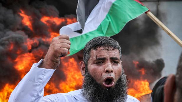 Wütende Proteste vor Palästinenserhilfswerk in Gaza