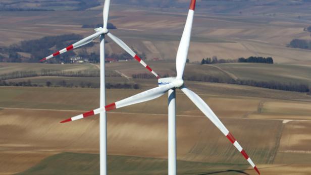 Windkraftwerke - was manchen eine Verschandelung der Landschaft, ist anderen die Stromquelle der Zukunft.