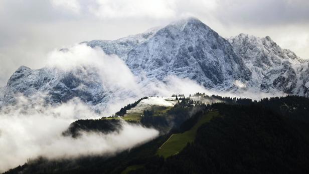 Suche nach einem Einheimischen nach Wanderung im Tiroler Ötztal
