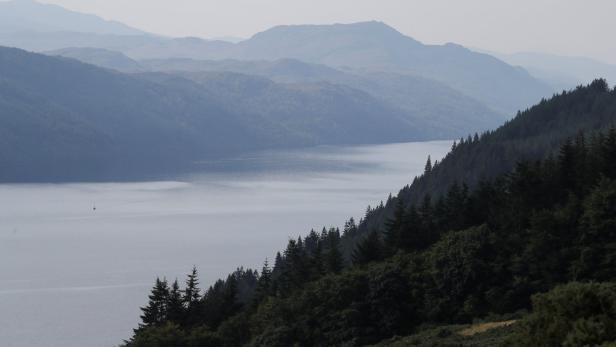 Britischer Extremsportler schwamm 79 Kilometer im Loch Ness
