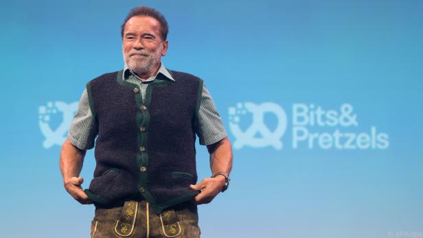 Arnold Schwarzenegger empfiehlt das Handy wegzulegen