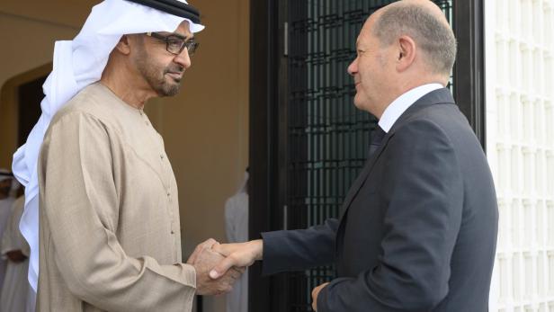 UAE President meets with German Chancellor in Abu Dhabi Deutschland erhält Flüssiggas aus den Emiraten