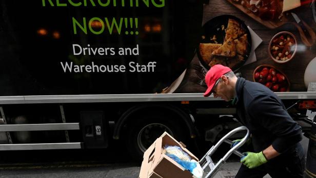 Arbeitskräfte-Mangel zwingt London zum Umdenken bei Zuwanderungspolitik