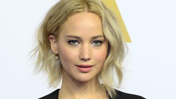 Arrivals - 88th Oscar Nominees Luncheon Für ihre allererste Sex-Szene mit Chris Pratt in ihrem neuen Film "Passengers" musste sich Jennifer Lawrence nach eigenen Angaben Mut antrinken.