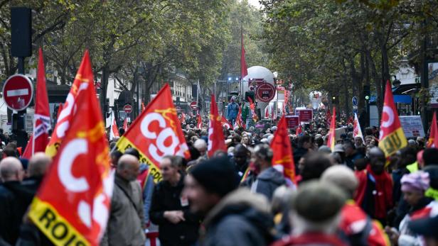 Frankreich: Zehntausende gingen gegen geplante Pensionsreform auf die Straße
