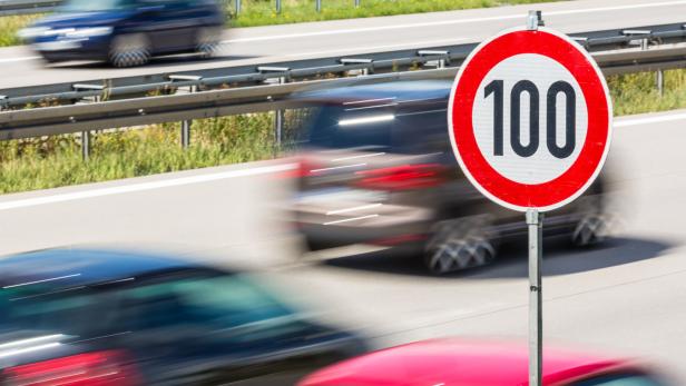 Mehrheit von Österreichs Autofahrer gegen Tempo 100 auf Autobahnen