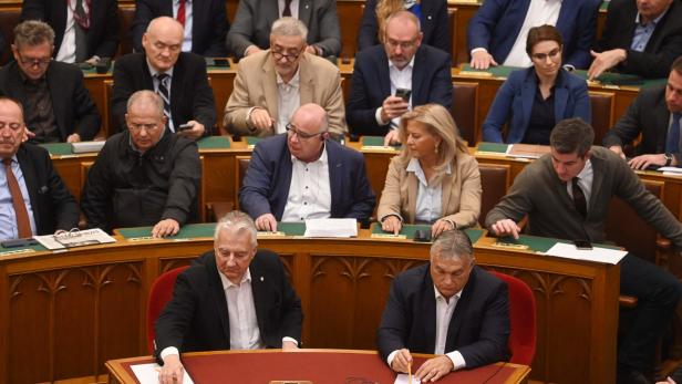 Ungarisches Parlament verabschiedete Anti-Korruptions-Gesetze