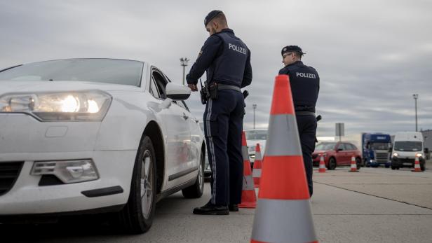 Austria introduces temporary controls at border with Slovakia to prevent illegal migration