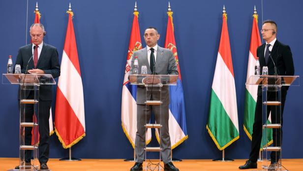 Österreich und Ungarn unterstützen Grenzschutz Serbiens
