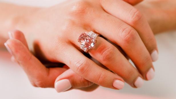 Auktionen: Warum gerade pinkfarbene Diamanten Rekordpreise erzielen