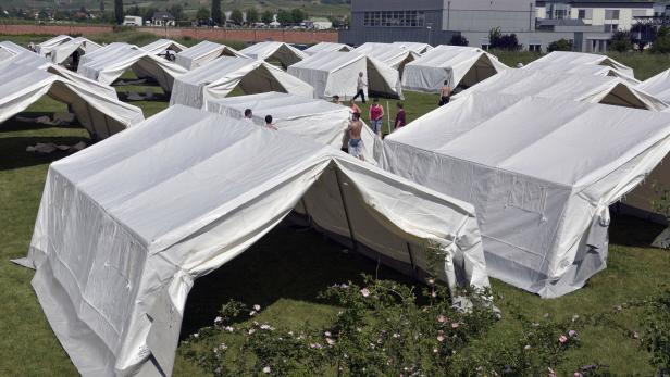 Flüchtlinge: Zeltlager könnten auch in Österreich nötig werden