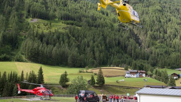 In Osttirol fliegen nun wieder Heli Tirol und der ÖAMTC Einsätze