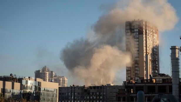 Explosionen in Kiew