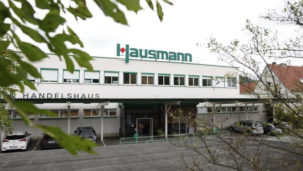 Großhändler A. Hausmann schließt noch im Oktober zwei Filialen