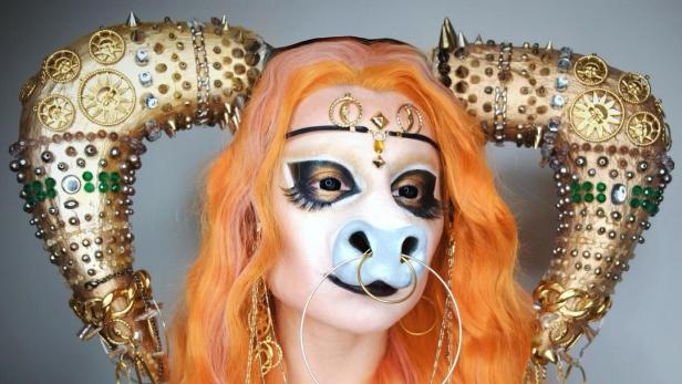 Täglich schaurige Looks: Pandora Nox ist die heimische Halloween-Queen