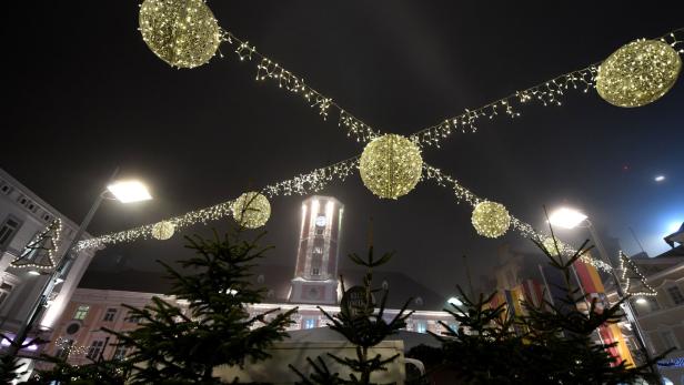 St. Pölten aktiviert Weihnachtsbeleuchtung nur am Abend