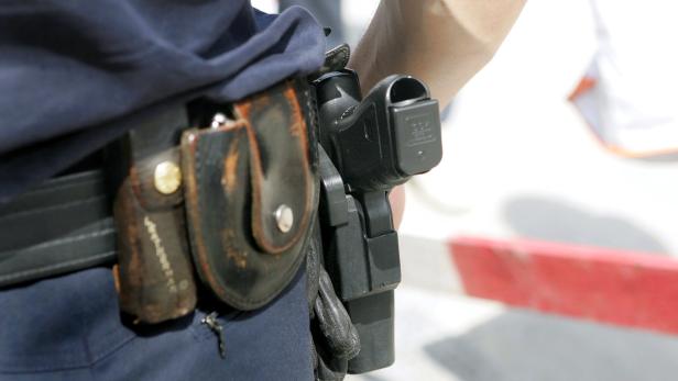 Bei der Polizei verschwanden seit 2010 zwölf Glock-Pistolen und ein Sturmgewehr