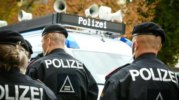 Polizei bereitet sich in Wien auf polnische Hooligans vor
