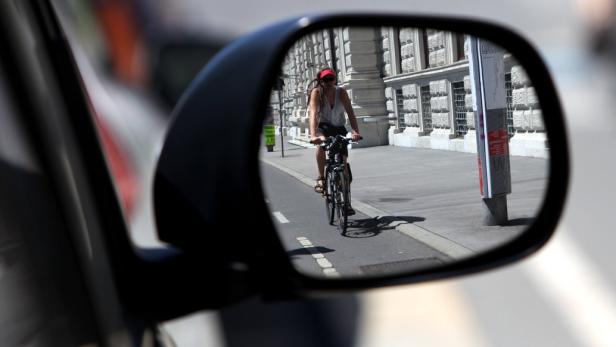 Auto- versus Radfahrer: Lebensgefahr trotz Gesetzesänderung