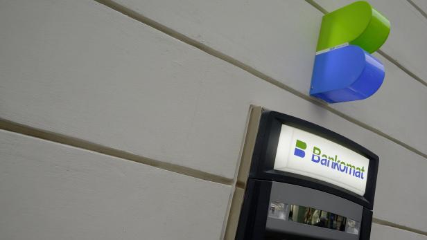 Heimische Banken heben Gebühren deutlich an