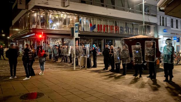 Sicherheitsgipfel: Ausschreitungen in Linz haben politisches Nachspiel